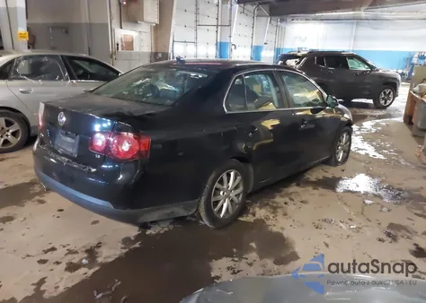 2010 Volkswagen Jetta Se from USA, damaged, VIN 3VWRZ7AJ7AM020075